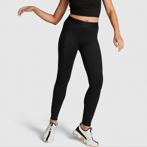 Victoria's Secret Pink. Black Ultimate  Leggings. Size Medium. - Picture 12 of 13